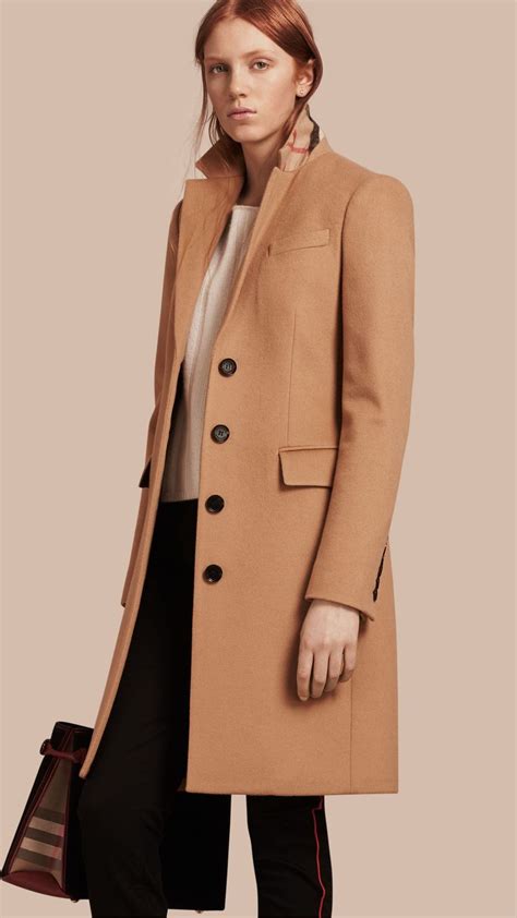 abrigo camel burberry|burberry store online.